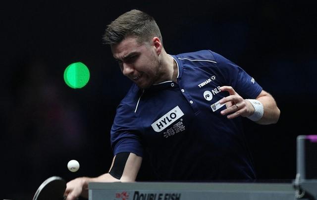 中是一支举 中是一支举