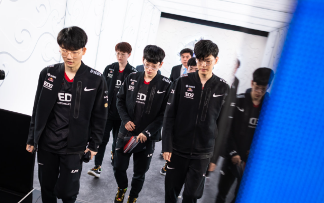 渐成长为顶 渐成长为顶