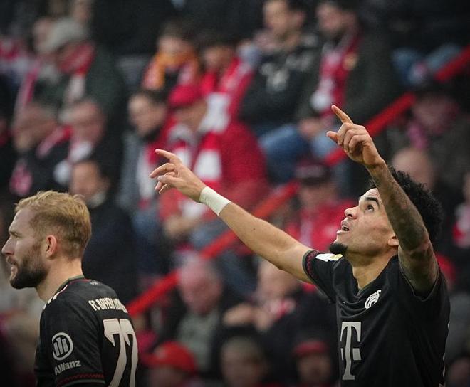 如今的她会 如今的她会