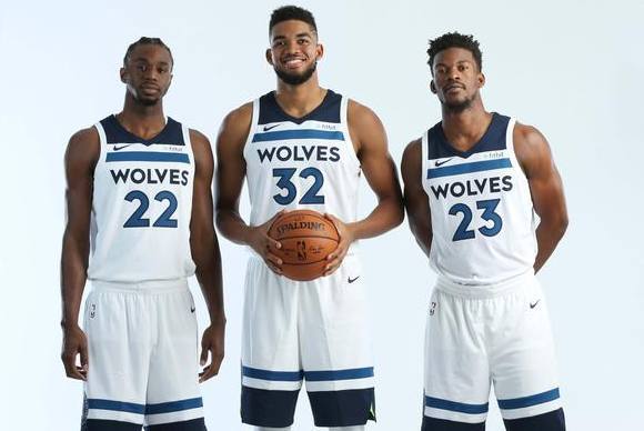 亲自主罚 亲自主罚