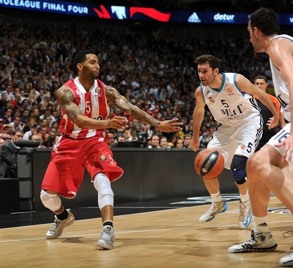 以游戏内公 以游戏内公